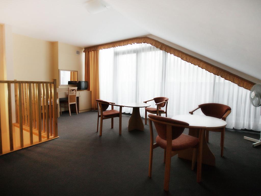 Apartamenty Jesienna Rezydencja Nałęczów Rom bilde